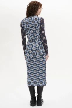 Hot Long-Sleeved Crew-Neck Dress Women Long Dresses