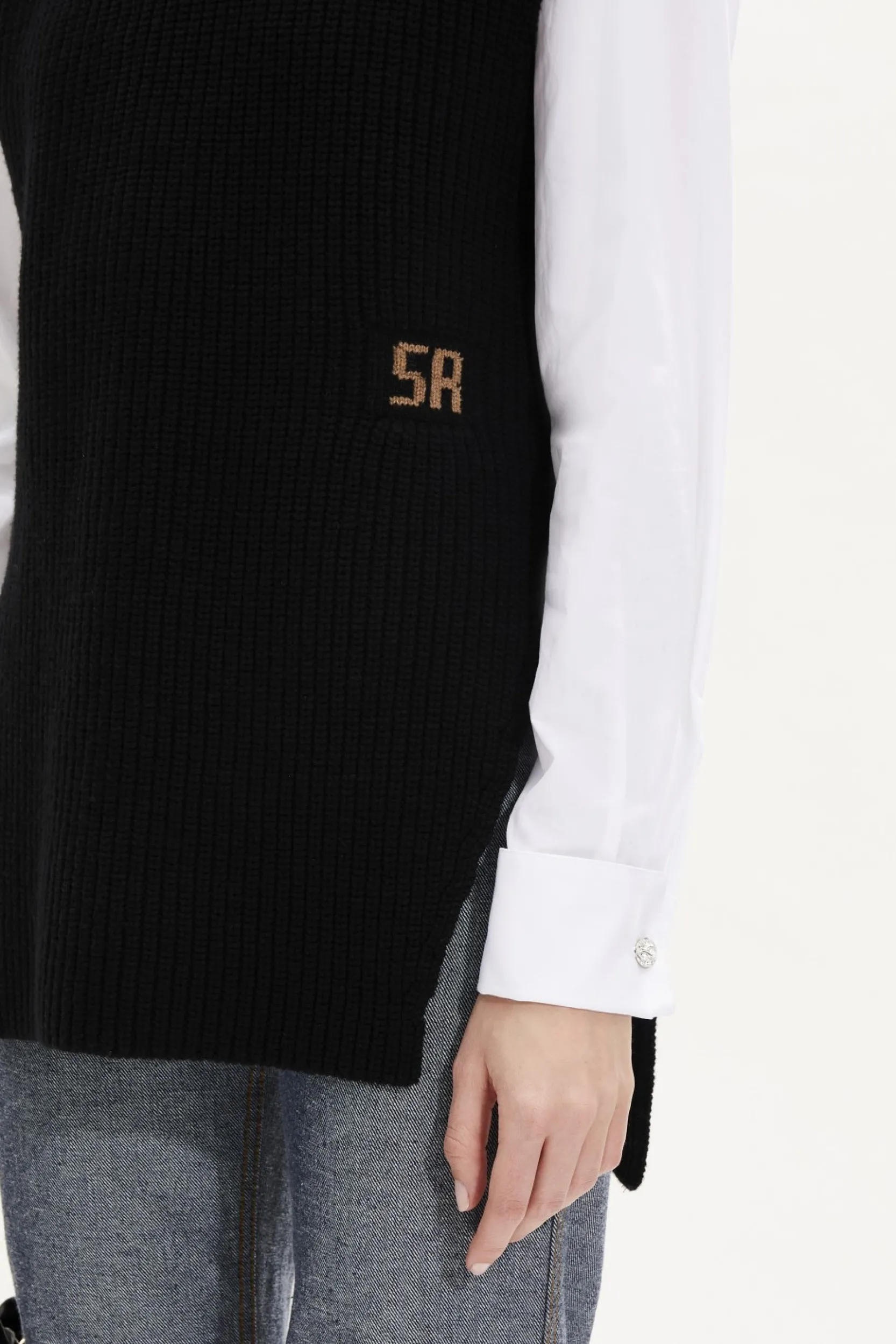 Sleeveless Turtleneck Jumper With Side Slits Women Sweaters