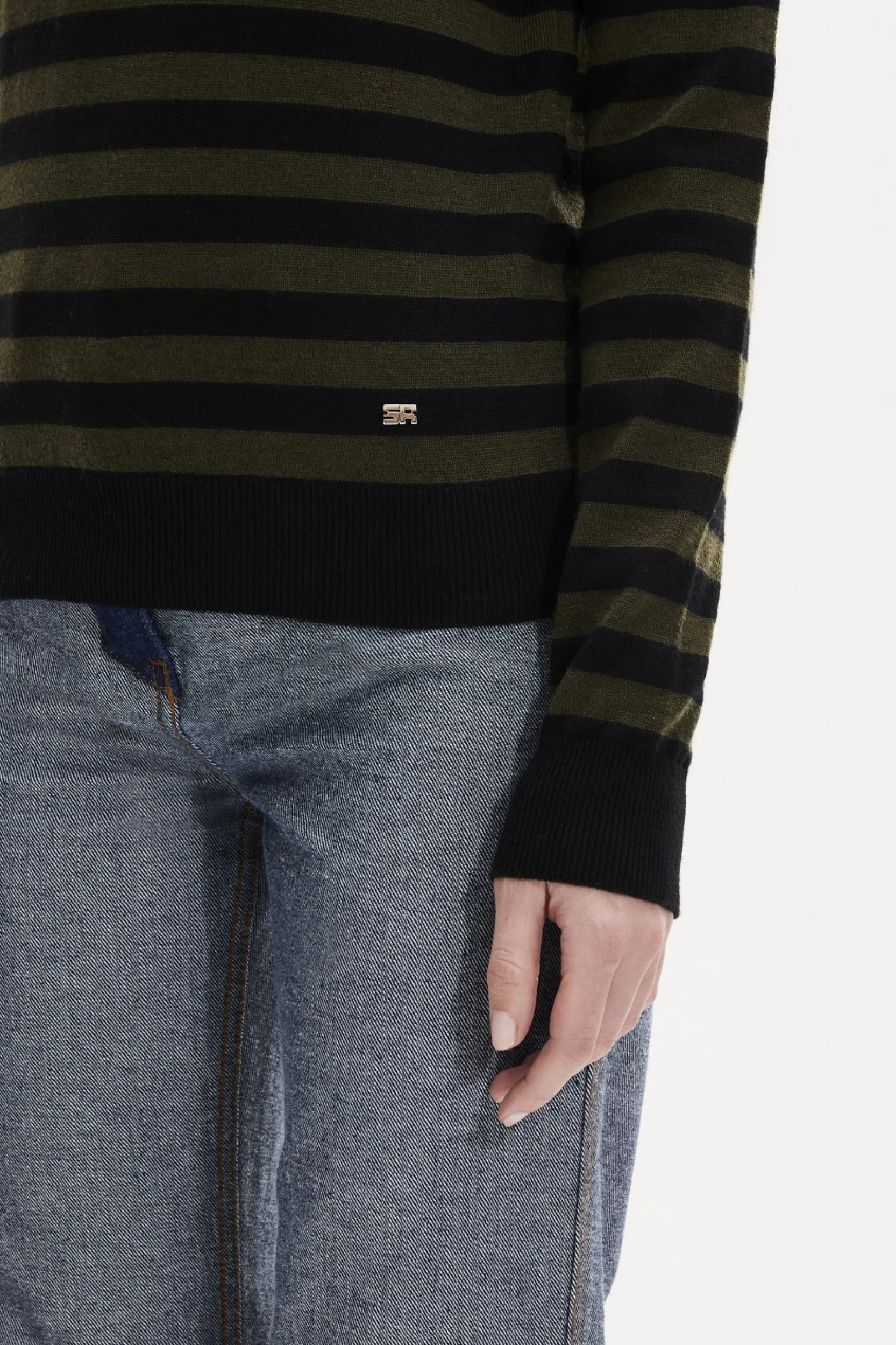 Online Striped Long-Sleeved Crew Neck Sweater Women Sweaters